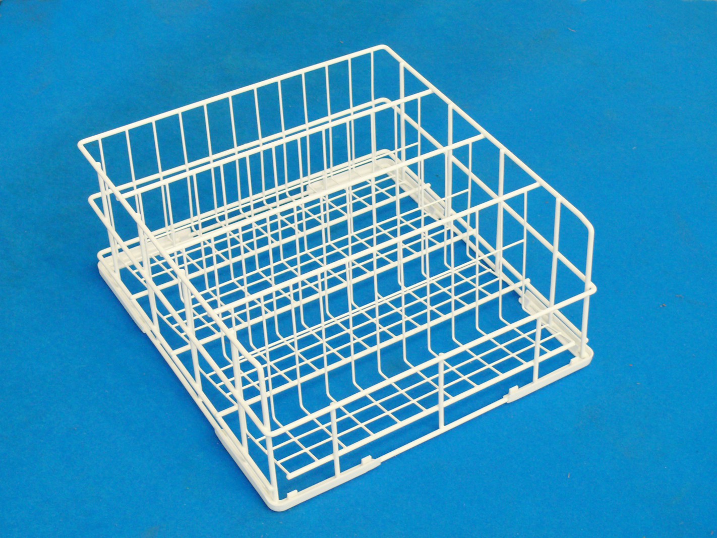 Inclined Glass Rack